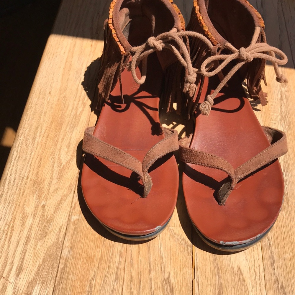 Mia Sandals super cute and cozy
